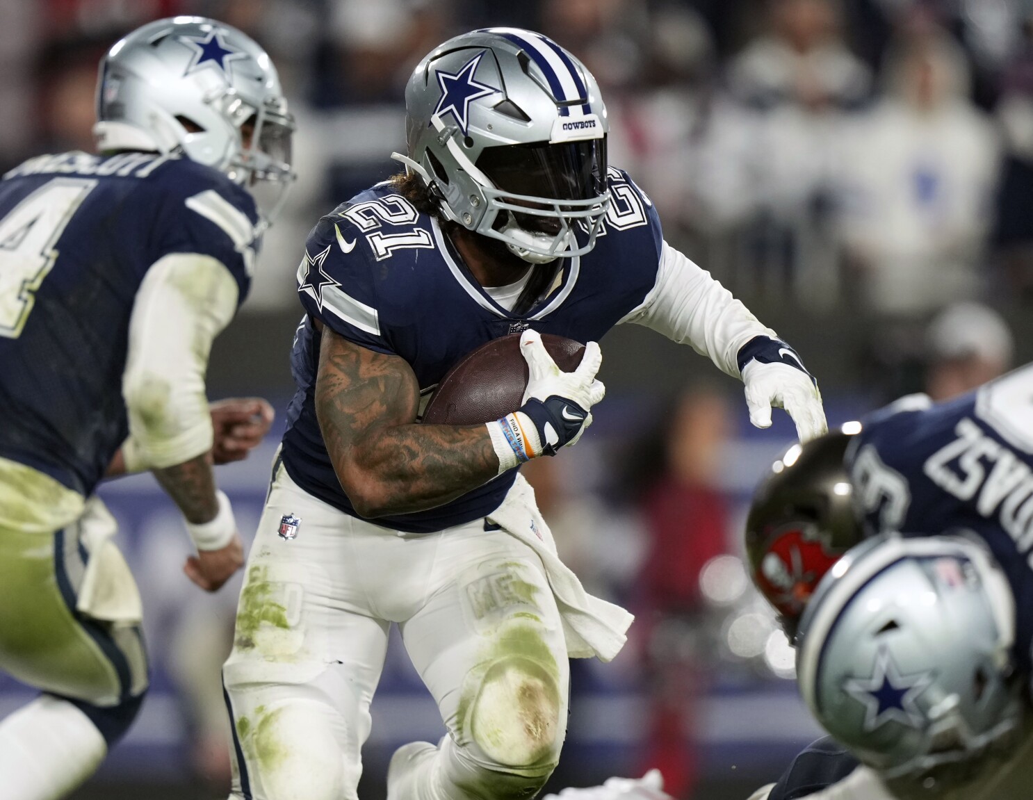 Ezekiel elliott signed hotsell football
